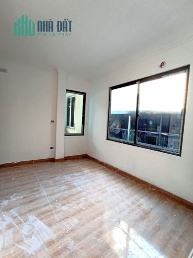 Nhà 25m2, ngõ chợ Khâm Thiên, 4 tầng, 3 ngủ, 3 vs, giá 2 tỷ 78