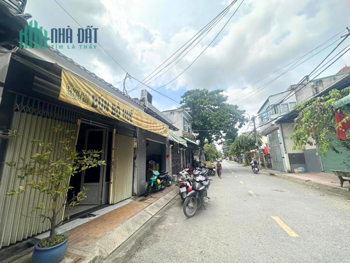 Bán Đất 250m2 Ngang 11M Đường Lớn 8M Thới Tam Thôn Hóc Môn