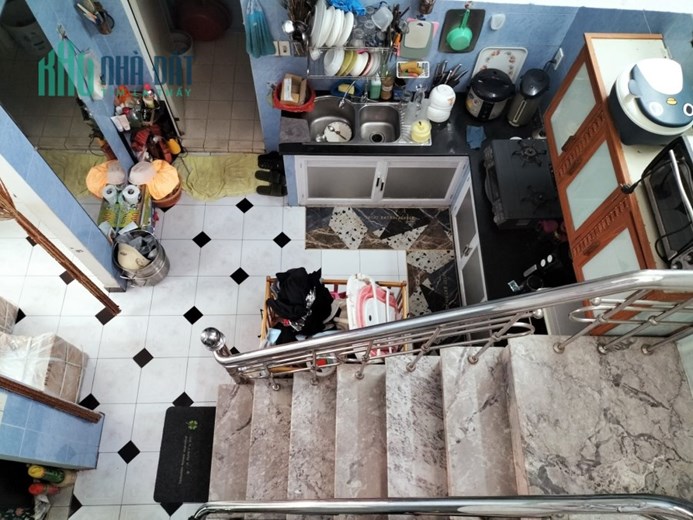 ♥ Nhà Lê Độ cách đường vài mét Kiệt 5m đang Kinh Doanh, 50m2, 3 Mê, 2.x