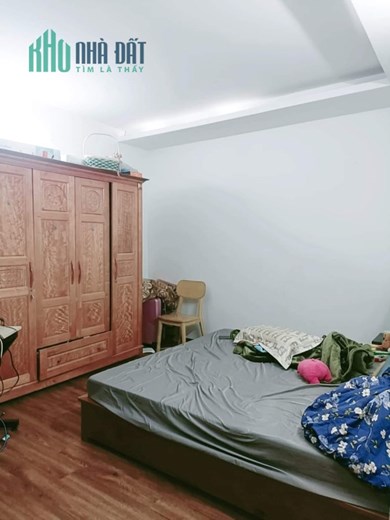 Bán nhà Lĩnh Nam, Hoàng Mai, ngõ nông ba gác đỗ cửa nhà, an ninh tốt, chỉ có 3 tỷ 300