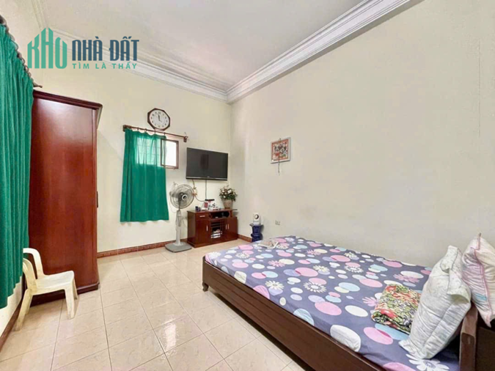 PHÂN LÔ - Ô TÔ - VỈA HÈ 2M - LÔ GÓC - NGÕ THÔNG - DÂN XÂY KCBT CHẮC CHẮN Ở NGAY