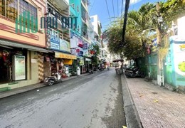 BÁN NHÀ - LẠC LONG QUÂN - Q.11 - HẺM 7M THÔNG  - KINH DOANH TỐT - 39M2 - 3 TẦNG  - 6 TỶ