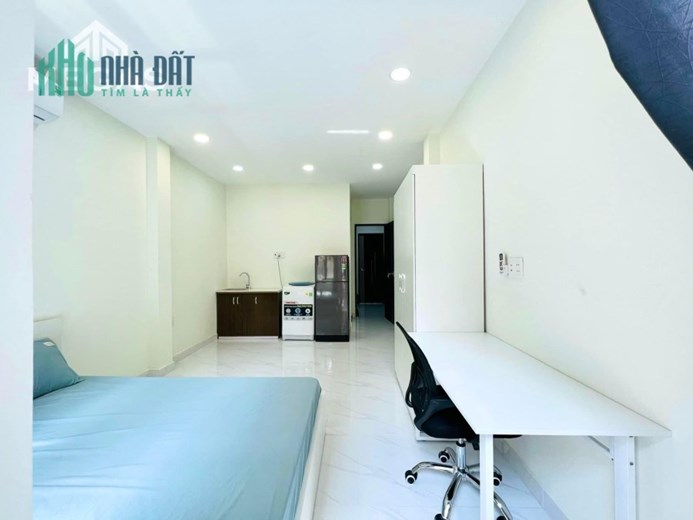 Studio 35m2 Ban Công - Full Nội Thất Lê Thánh Tôn Quận 1
