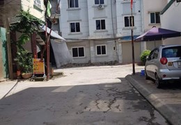 Bán nhà phân lô Phùng KHoang- 2 oto tránh- nằm trong khu quy hoạch mở đường