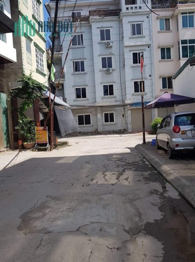 Bán nhà phân lô Phùng KHoang- 2 oto tránh- nằm trong khu quy hoạch mở đường