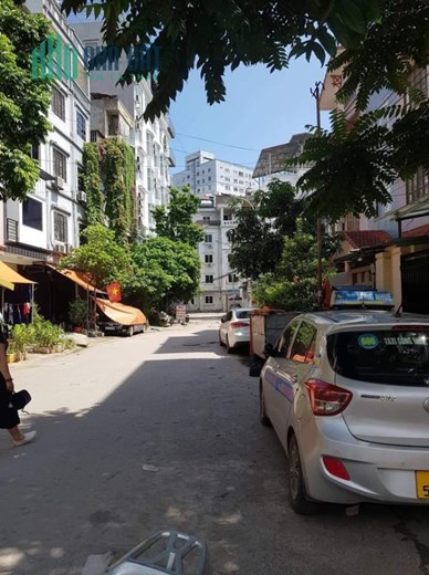 Bán nhà phân lô Phùng KHoang- 2 oto tránh- nằm trong khu quy hoạch mở đường