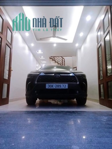 Bán nhà phân lô Phùng KHoang- 2 oto tránh- nằm trong khu quy hoạch mở đường