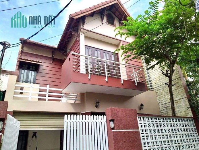 Cho thu.ê nhà nguyên căn 3 tầng kiệt oto cách đường Hải Phòng 3m