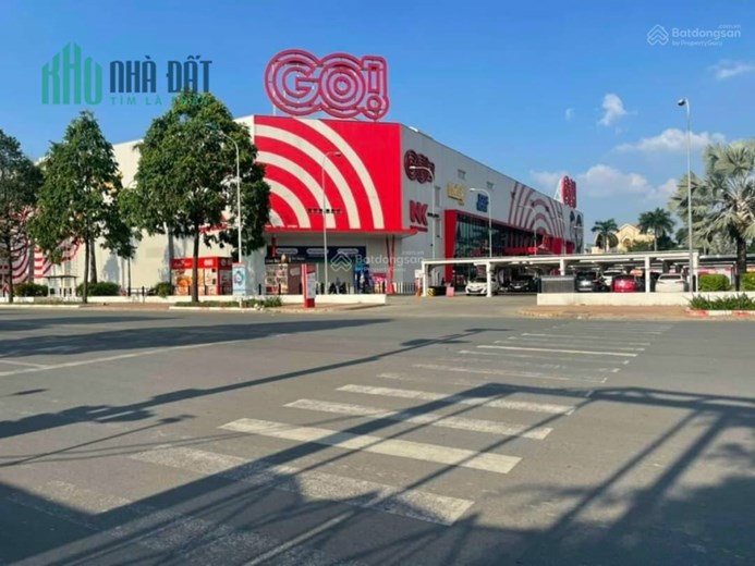 Bán lô đất đẹp ngay big C Dĩ An, Bình Dươn