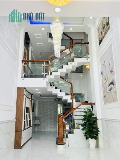 NHÀ BÁN Q.12 MT NGUYỄN THÀNH VĨNH CHỦ GẤP BÁN