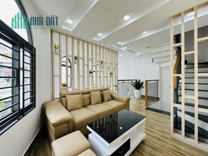 Bán Nhà Dương Quảng Hàm Gò Vấp 4 Tầng 4 Phòng Giá 5 Tỷ Mới Đẹp