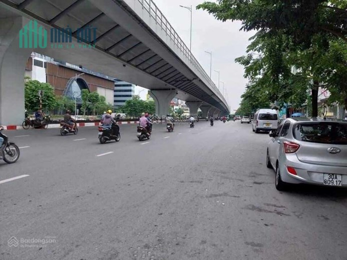 Hiếm đất hai mặt ngõ ở Minh Khai - Hai Bà Trưng, Hà Nội - nở hậu - Cách ô tô 30m - trước nhà ba gác
