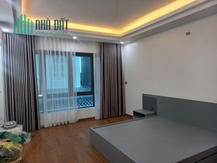 Chính chủ bán nhà phân lô Nguyễn Chí Thanh 38m 6 tầng phân lô ô tô tránh kinh doanh 9.5 tỷ lh