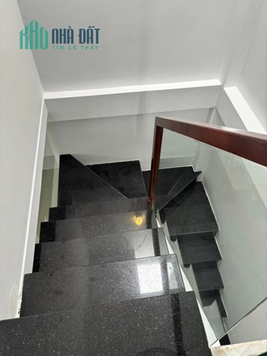 NHÀ NHỎ MỚI ĐẸP - NGAY LÊ VĂN QUỚI - 2PN - GIÁ NHỈNH 3 TỶ