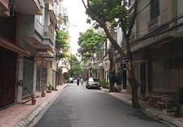 bán gấp căn nhà mặt ngõ  Nguyễn Chí Thanh, Huỳnh Thúc Kháng Láng Đống Đa, dt 65 m2 giá 15,5 tỷ