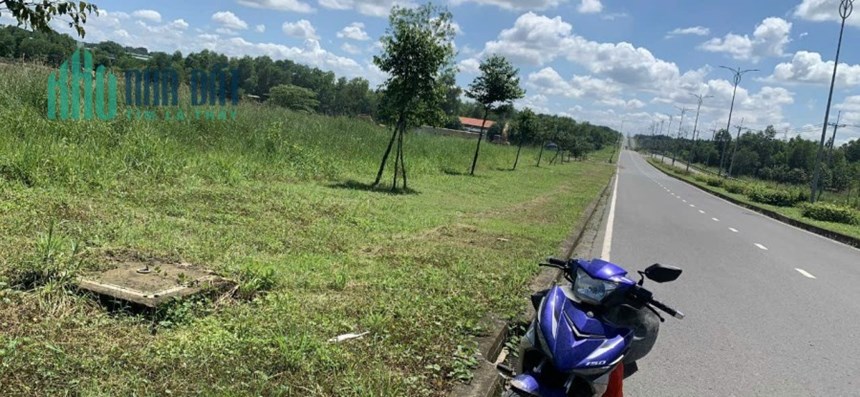 BÁN ĐẤT MT ĐƯỜNG VÕ CHÍ CÔNG ĐẸP CÓ 1 0 2 TẠI PHƯỜNG PHƯỚC TÂN , TP BIÊN HÒA . ĐỒNG NAI 0938974428