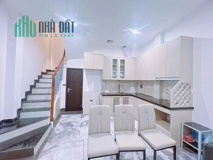 Bán nhà Trần Thái Tông Cầu Giấy, ngõ nông, ô tô gần, kinh doanh 5.6 tỷ 0867470990