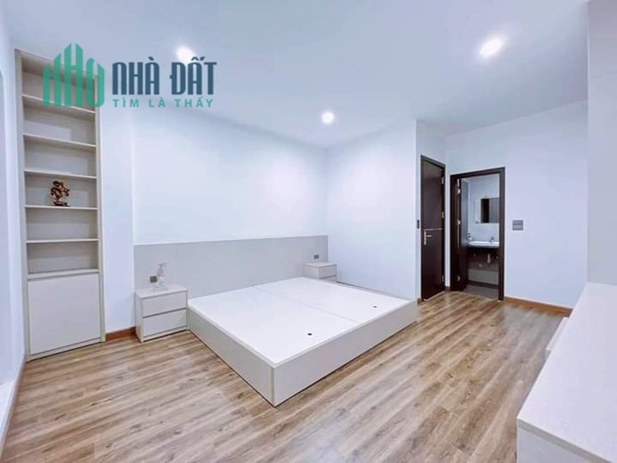 Bán nhà Trần Thái Tông Cầu Giấy, ngõ nông, ô tô gần, kinh doanh 5.6 tỷ 0867470990