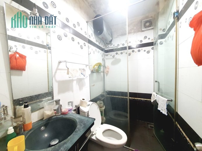 PHỐ XÃ ĐÀN - TRUNG TÂM ĐỐNG ĐA - 35M2 X 5 TẦNG - NHÀ ĐẸP GẦN PHỐ - NHỈNH 5 TỶ