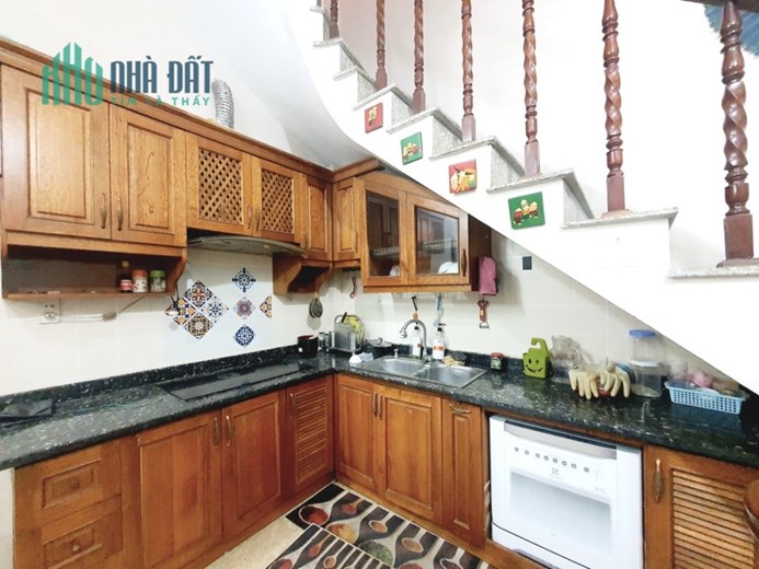 PHỐ XÃ ĐÀN - TRUNG TÂM ĐỐNG ĐA - 35M2 X 5 TẦNG - NHÀ ĐẸP GẦN PHỐ - NHỈNH 5 TỶ