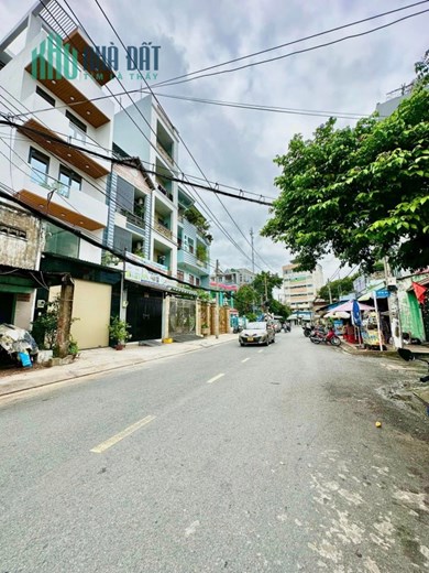 Bán nhà 2 Mặt tiền Tân Phú, ngay Chợ Tân Hương, DT: 7.5x21m, Cấp 4 , 11 tỷ nhỉnh.