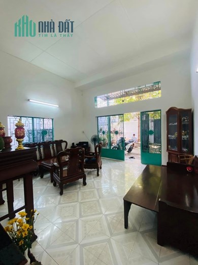 Bán nhà 2 Mặt tiền Tân Phú, ngay Chợ Tân Hương, DT: 7.5x21m, Cấp 4 , 11 tỷ nhỉnh.