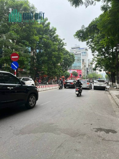 bán gấp tòa nhà vp  xây mới tại Vũ Phạm Hàm Nguyễn Khang Yên Hòa Cầu Gíấy dt 100 m2 giá 40 tỷ