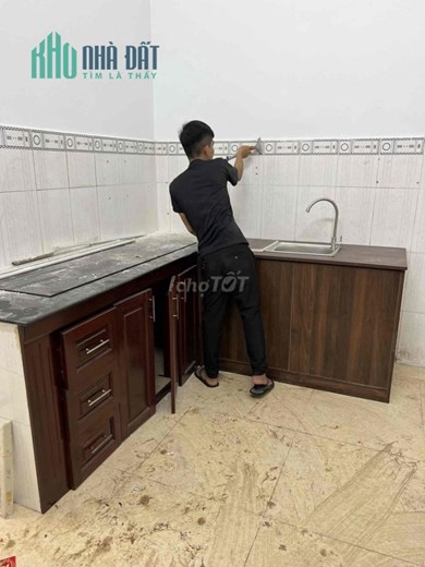 Nhà đẹp 2 lầu hẻm xe hơi 4 phòng ngủ Tân Bình, chỉ 9.5 tr/th
