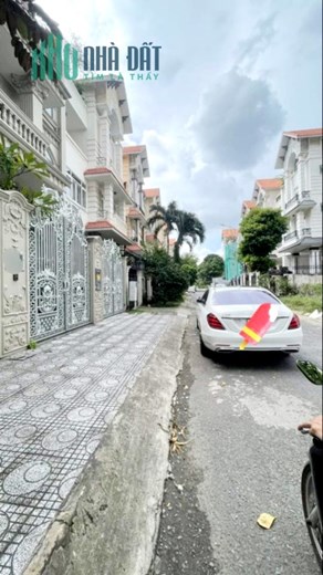 BIỆT THỰ THANG MÁY XỊN XÒ, 5 TẦNG, 10x20m, TÂN HƯNG Q7, CÓ 70TỶ