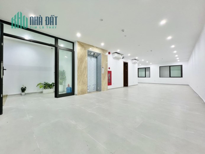 Cho thuê văn phòng ngõ Thái Hà, Đống Đa, nhà mới xây, tòa nhà 7 tầng, thang máy