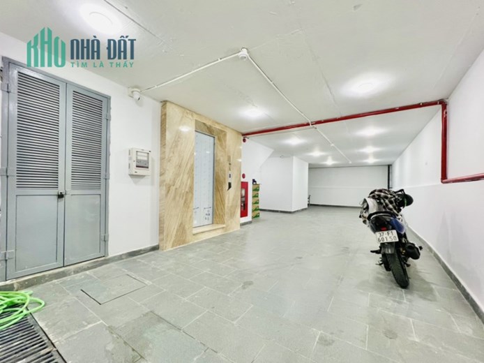 Cho thuê văn phòng ngõ Thái Hà, Đống Đa, nhà mới xây, tòa nhà 7 tầng, thang máy