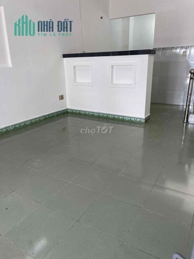 Nhà MTKD sầm uất đường Phú Thuận, Q7, 2 tầng