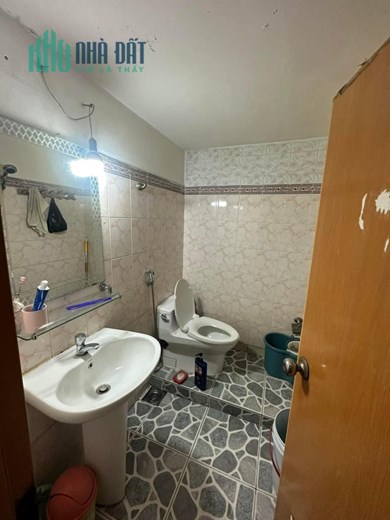 Bán Nhà Mặt tiền đường Nhật Tảo - Ba Tháng Hai, DT:3.6x12m, 4 T, 5PN, giá 13.9 tỷ