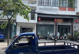 Bán Nhà Mặt Tiền Quận 7, 30m2, Ngang 4M, 3 Tầng, Vỉa hè 4M, Kinh Doanh