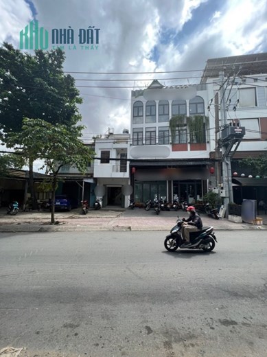 Bán Nhà Mặt Tiền Quận 7, 30m2, Ngang 4M, 3 Tầng, Vỉa hè 4M, Kinh Doanh