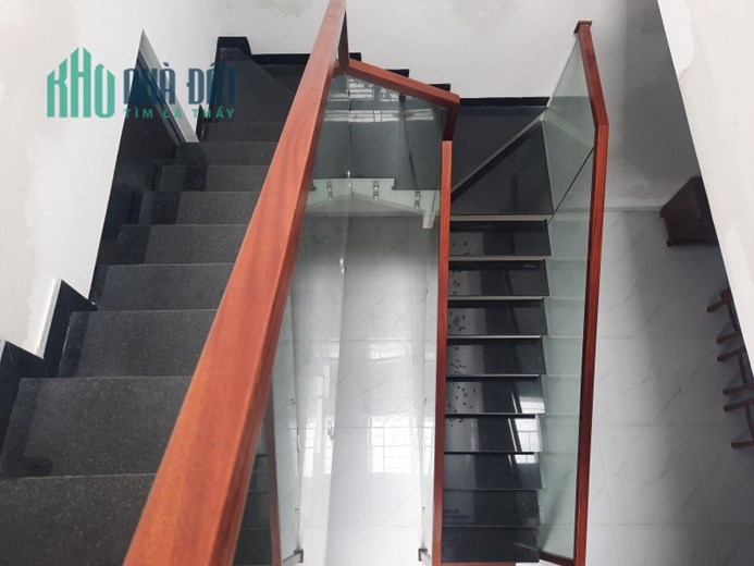 ♪ Nhà Mặt Tiền đường 5.5m sát Võ Chí Công gần mai Đăng Chơn, 90m2, 2 tầng 2.5 tỷ