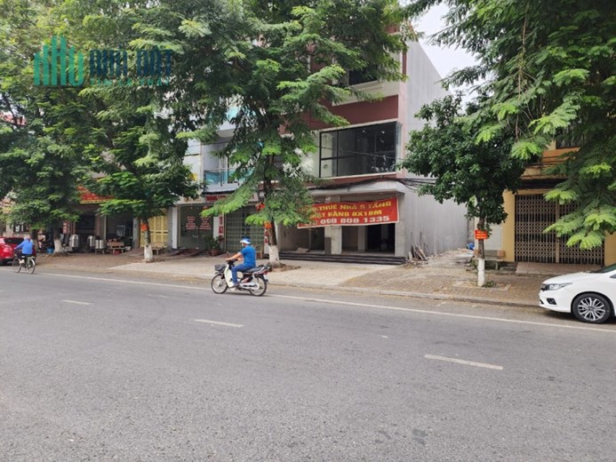 Tôi Chính chủ Cho thuê toà nhà 5 tầng gồm 2 lô mb liền kề MT8m làm văn phòng cửa hàng – Đường Kinh