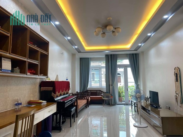 CHÍNH CỦ Bán nhà 50.4m2 hẻm thông, Nguyễn Văn Quá, P Đông Hưng Thuận, quận 12.