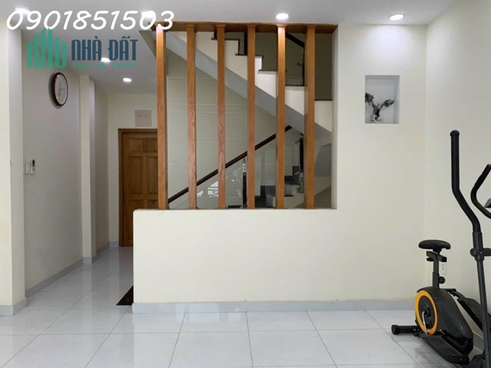 BÁN NHÀ ĐẸP NGUYỄN THỊ THẬP , 7 CHỖ TỚI CỬA , 4 TẦNG , 7.2 TỶ