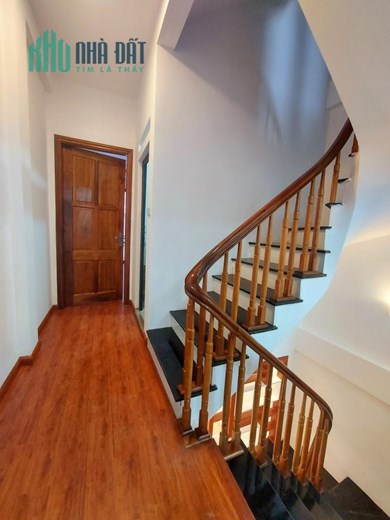 Bán nhà Thanh Nhàn , Giá giảm chào 300tr , 46m2 , mặt tiền 6,2m , chỉ 3,7 tỷ , 10m ra ngõ ô tô