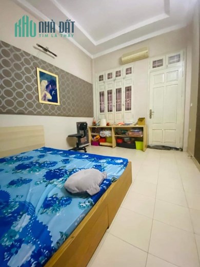 Bán Nhà Giáp Bát - Hoàng Mai, nhà dân xây Bền Đẹp, Giá Rẻ Nhất KV 62m2 4T Chỉ 5 tỷ 100 triệu