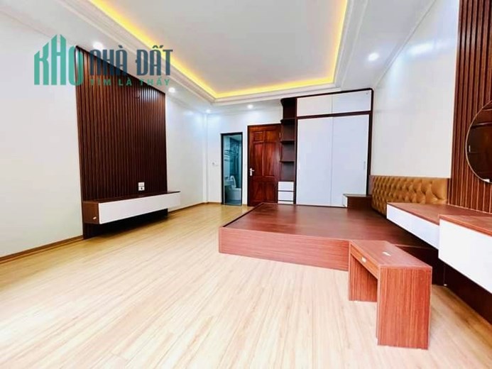Chỉ 7.45 tỉ - Cơ hội sở hữu ngôi nhà đẳng cấp, vị trí đắc địa, 6 tầng thang máy Hồ Tùng Mậu Cầu Giấy