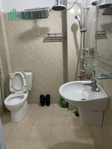 Cho thuê Nhà 3.5 tầng Phú Thượng Tây Hồ 40m2 4 ngủ 3wc gần trường, chợ 10tr/tháng