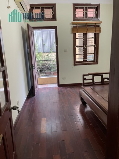 Cho thuê Nhà 3.5 tầng Phú Thượng Tây Hồ 40m2 4 ngủ 3wc gần trường, chợ 10tr/tháng