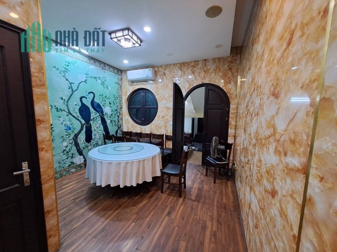Mời thuê nhà mặt phố Hòa Mã, Hai Bà Trưng