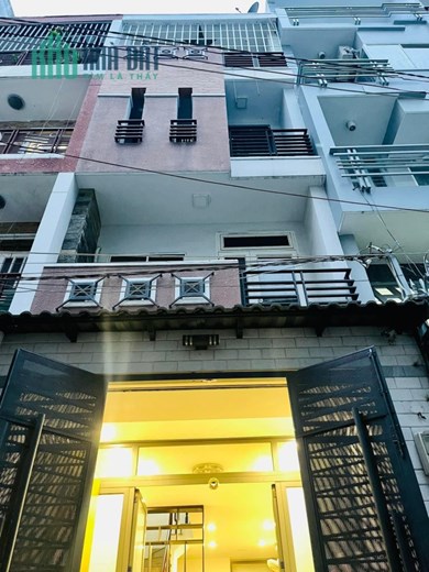 ĐỐI DIỆN EMART, CITYLAND- 4 TẦNG- 5 PHÒNG- Ô TÔ VÀO NGỦ- GẦN MT PHẠM VĂN ĐỒNG- NHỈNH 6 TỶ.