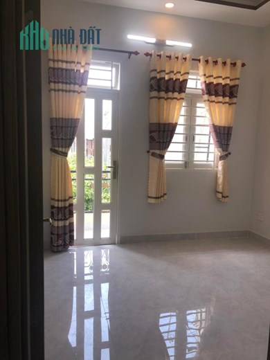 NHỈNH 4 TỶ - NHÀ 3 TẦNG- HẺM XE HƠI QUAY ĐẦU- GẦN PHẠM VĂN ĐỒNG- 2 MẶT HẺM TRƯỚC SAU THÔNG THOÁNG.