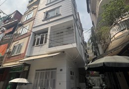 Cho thuê nhà Đường Láng, Đông Đa Kinh Doanh Tốt 45mx5T lô góc ngõ thông oto hơn 10 tr
