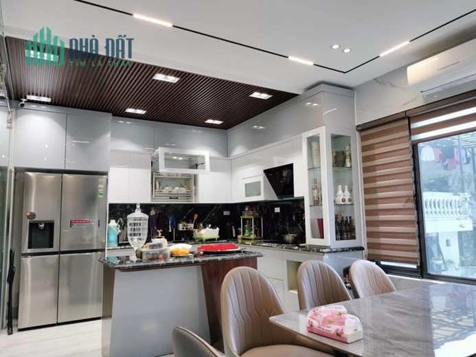 Bán Nhà Thượng Thanh 52mv - 4 tầng 
2 thoáng trước sau,gần ô tô