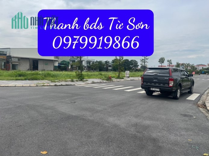 nhỉnh 1 tỷ các bác ạ chỉ nhỉnh 1 tỷ thôi các bác 
🚘🚘🚘đường 3 ô tô tránh vỉa hè 4 m thênh thang